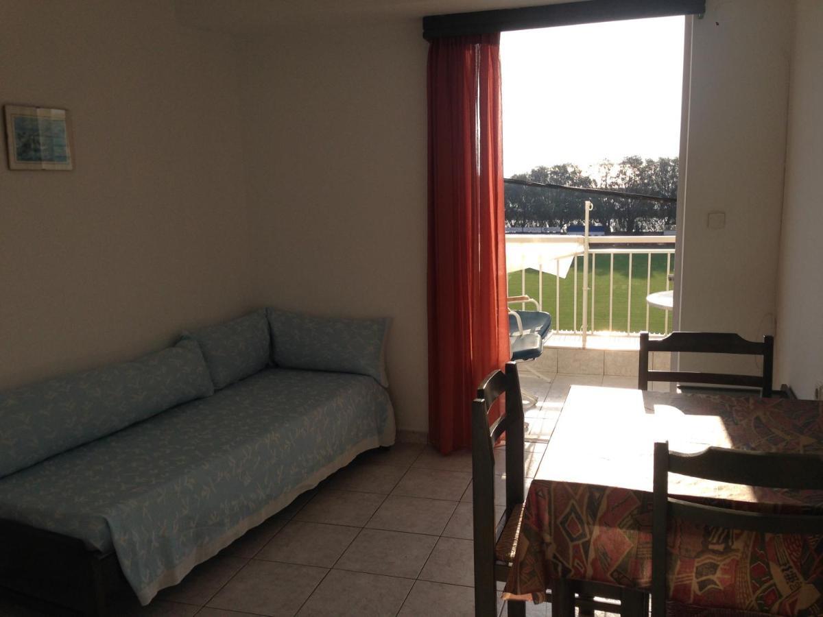 Stunning Seaview Town Apartment อายิโอสนิโกลาโอส ภายนอก รูปภาพ